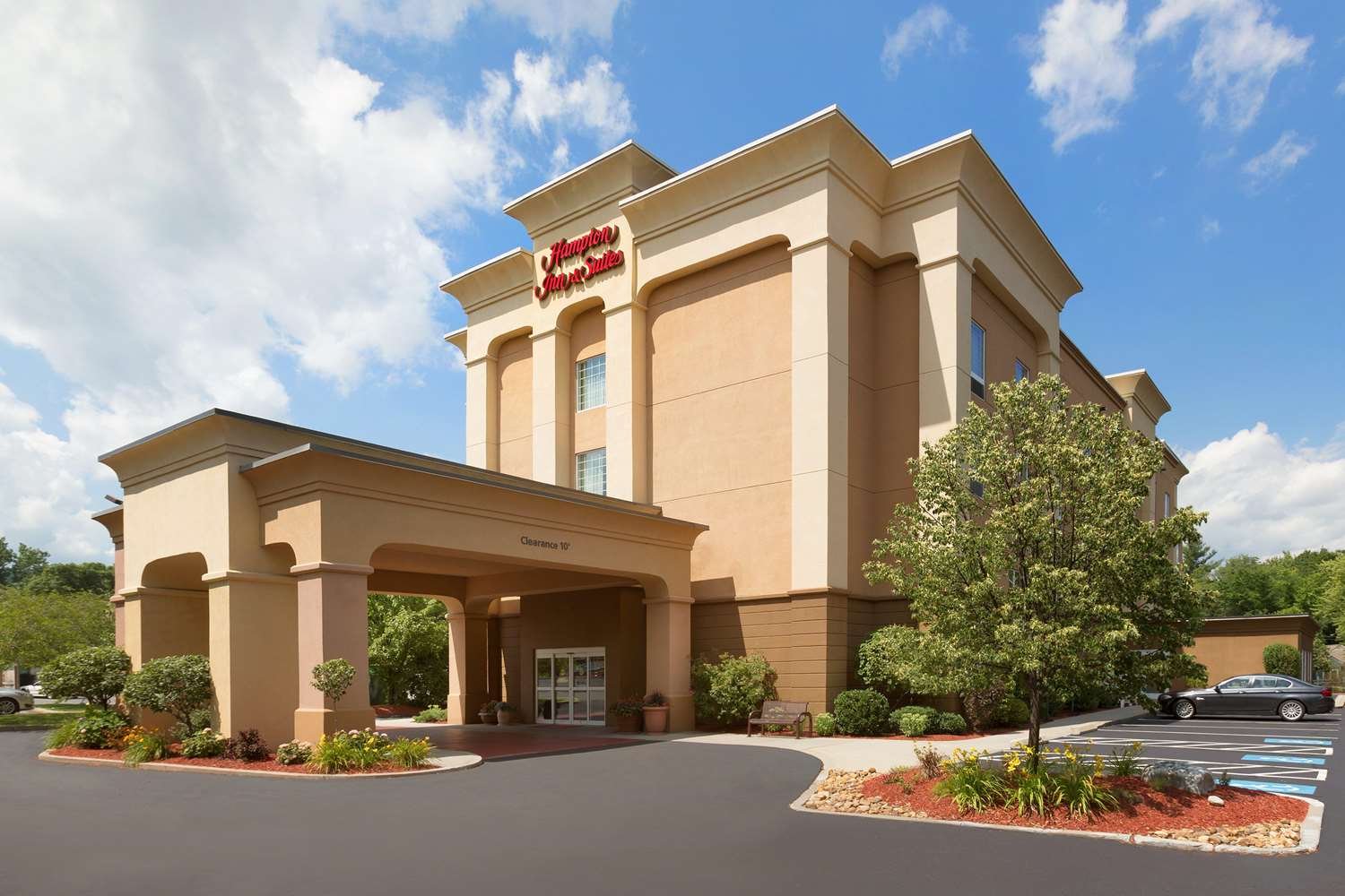 Hampton Inn & Suites Greenfield-官方