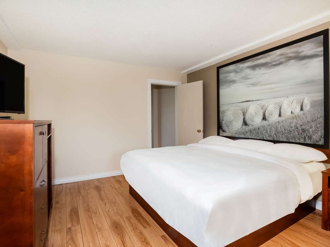 Super 8 by Wyndham Smoky Lake主图