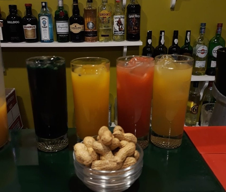 Mercearia da Poncha-沙尔必去景点