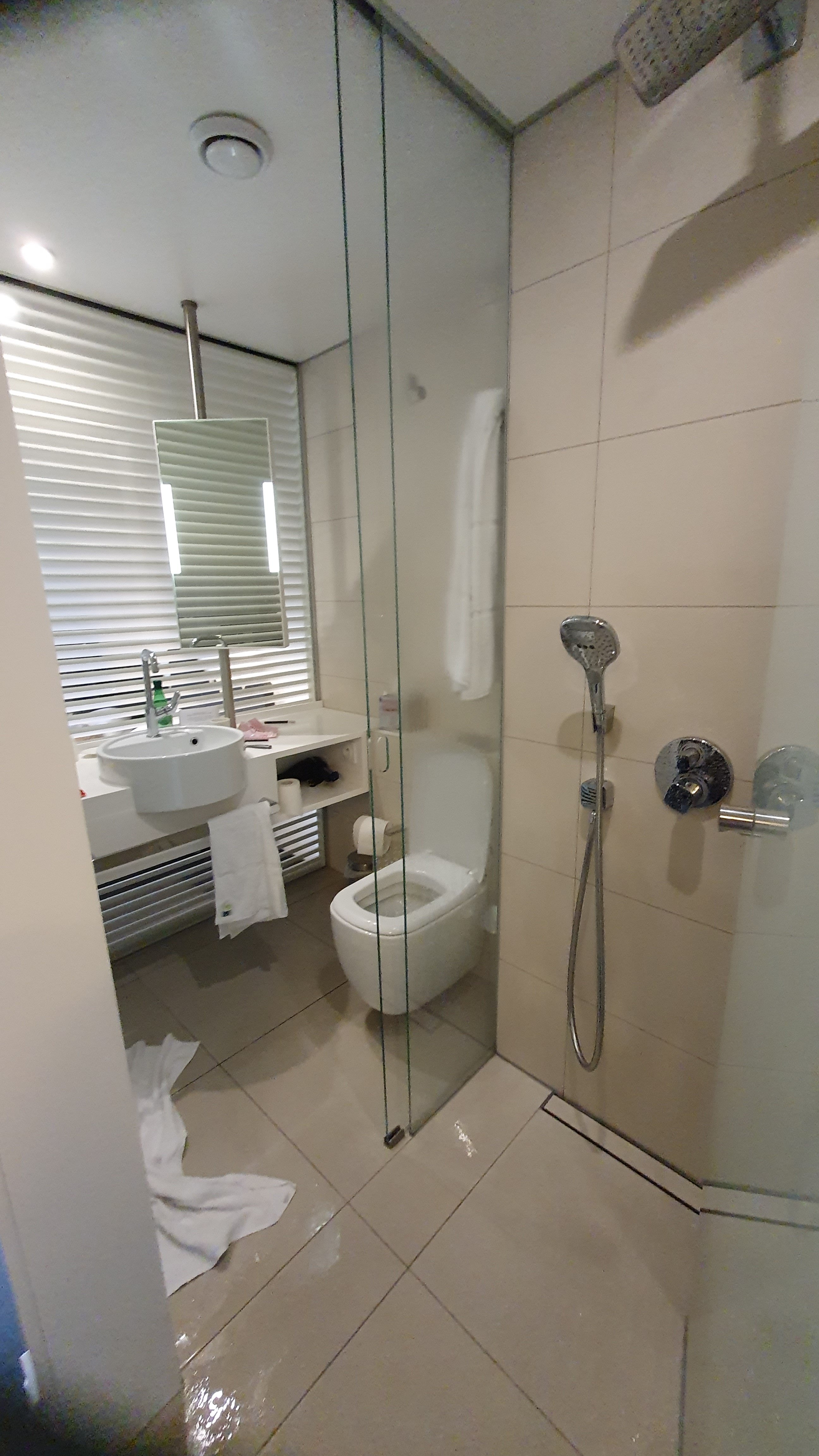OKKO HOTELS Nantes Chateau-浴室