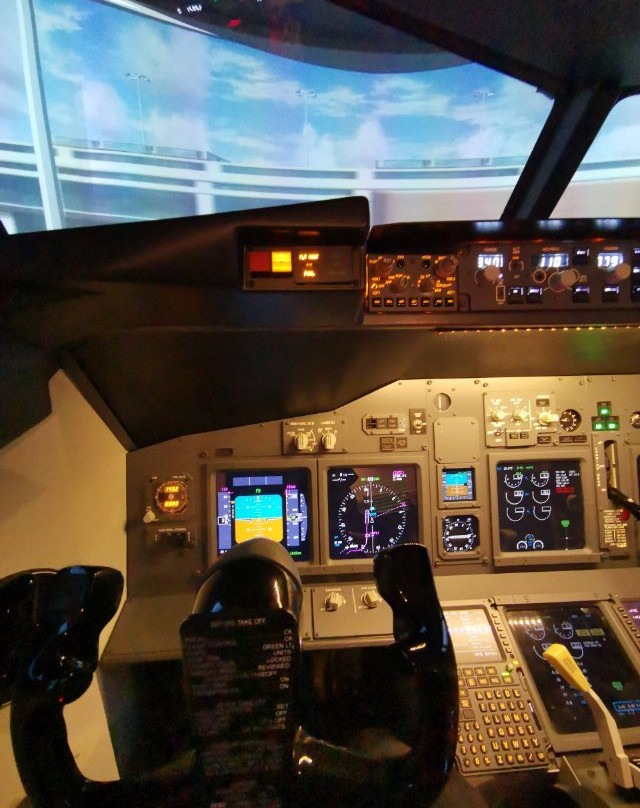 iTakeOFF - Flight Simulation Center景点图片