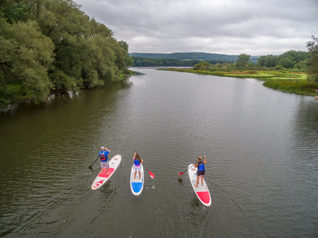 Canoe & Kayak Rentals & Sales景点图片