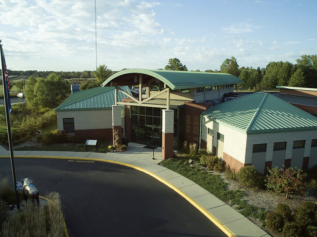 Indiana Dunes Visitor Center景点图片