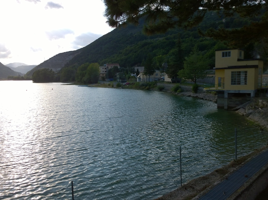 Lago di Caccamo景点图片