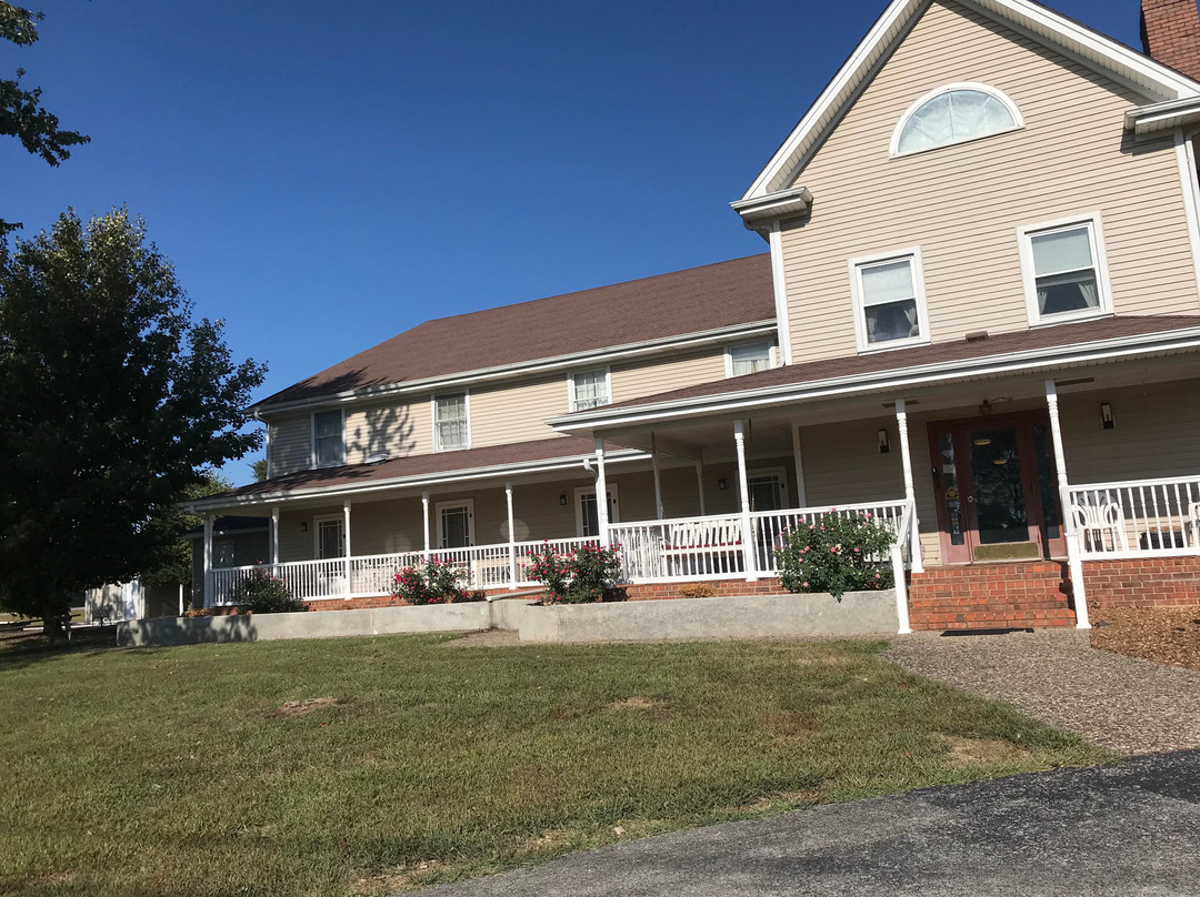 Tompkinsville酒店住宿-Four Seasons Country Inn