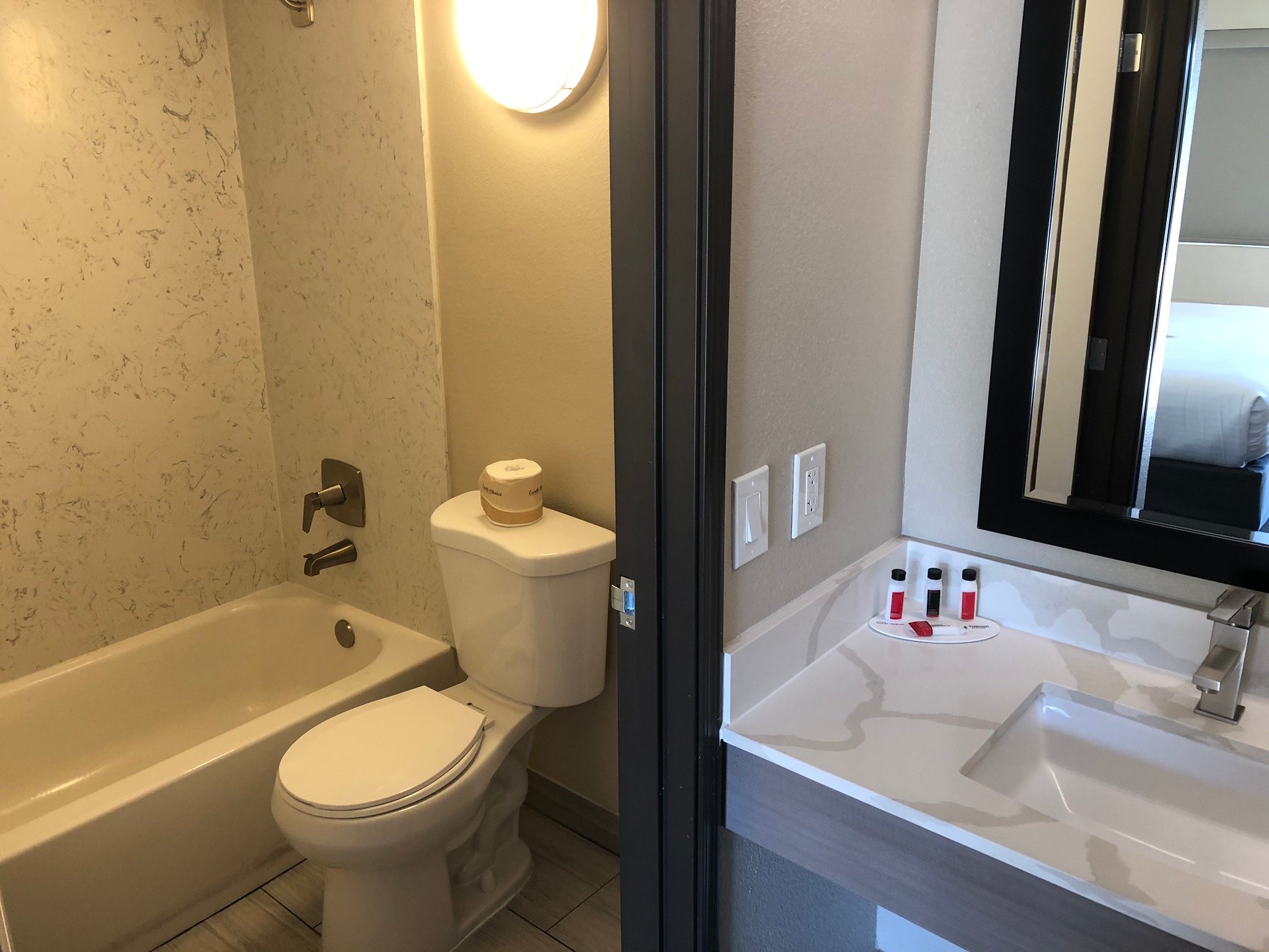 默塞德哇卡班德客栈-浴室