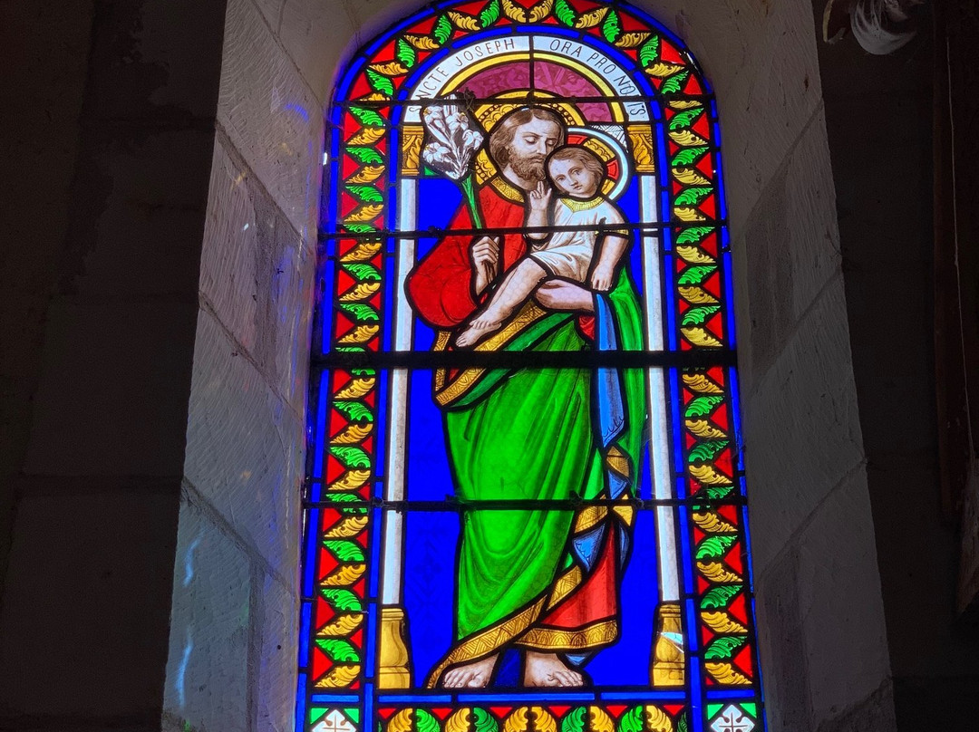 Eglise paroissiale Saint-Vincent-Antogny-le-Tillac必去景点