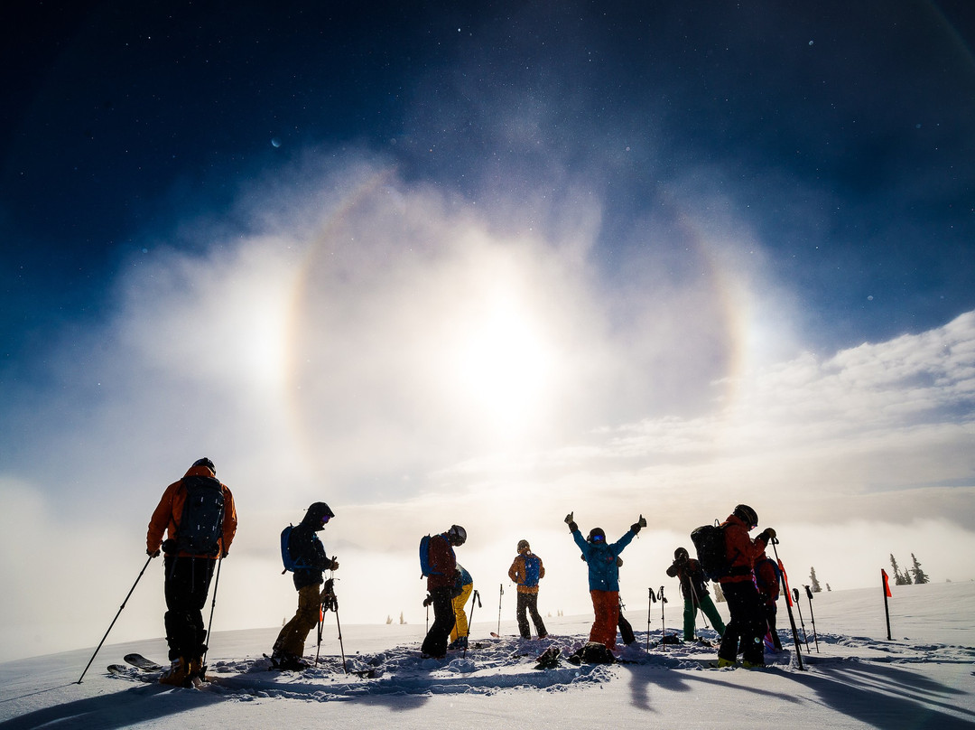 Silvertip Lodge Heli-Skiing Ltd