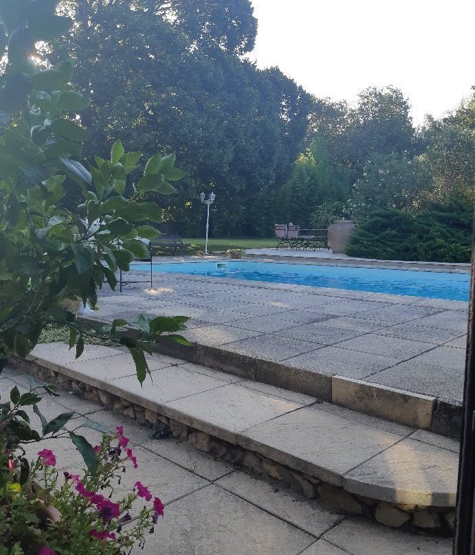 Les Ecuries du Mas主图