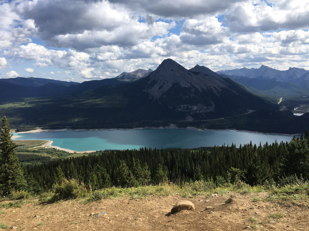 Barrier Lake-卡那那斯基斯必去景点