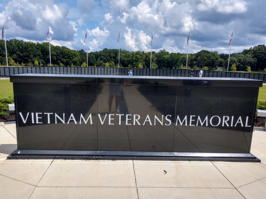 Vietnam Memorial Replica Wall景点图片