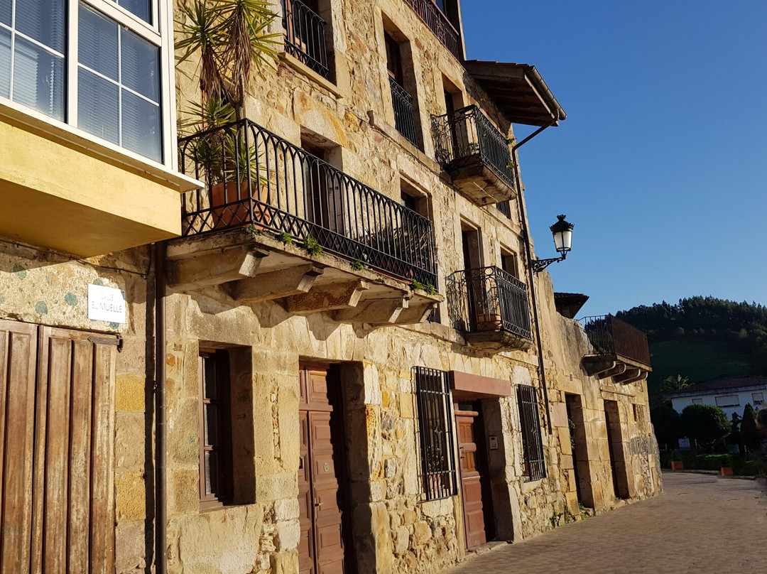 Casco Antiguo De Limpias