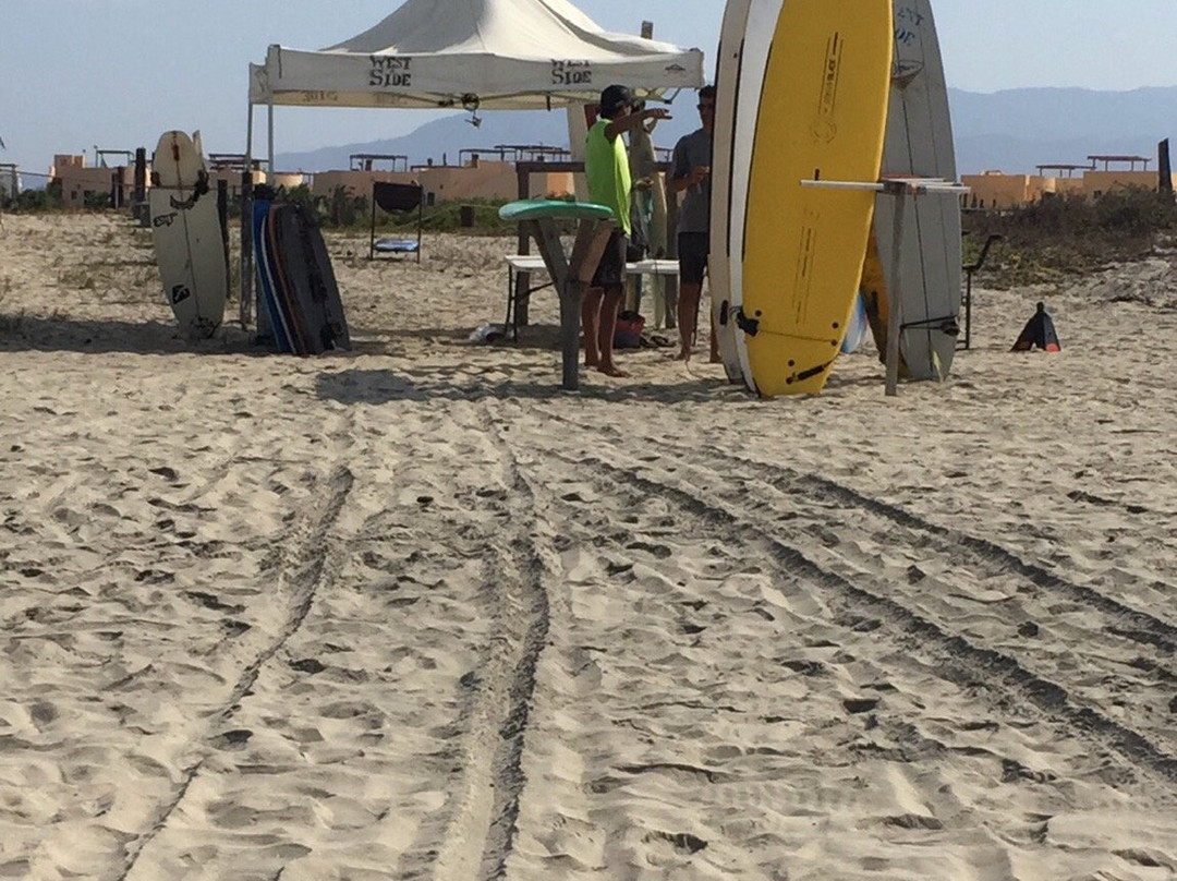 West Side Surf School景点图片