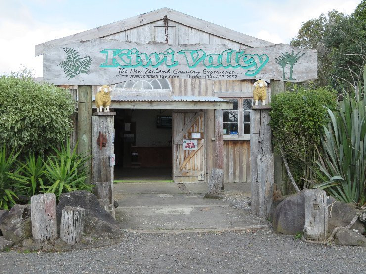 Kiwi Valley Farm Park景点图片