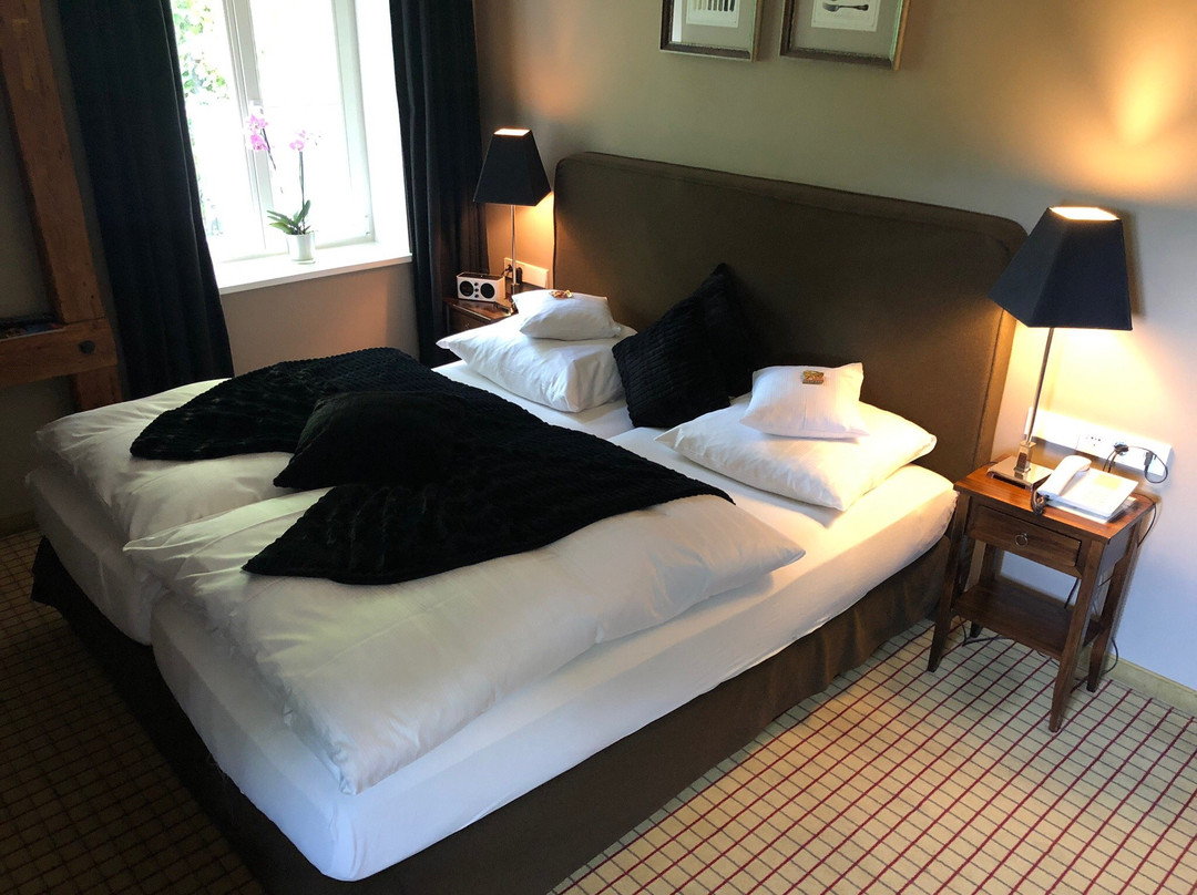 Schloss Eberstein主图