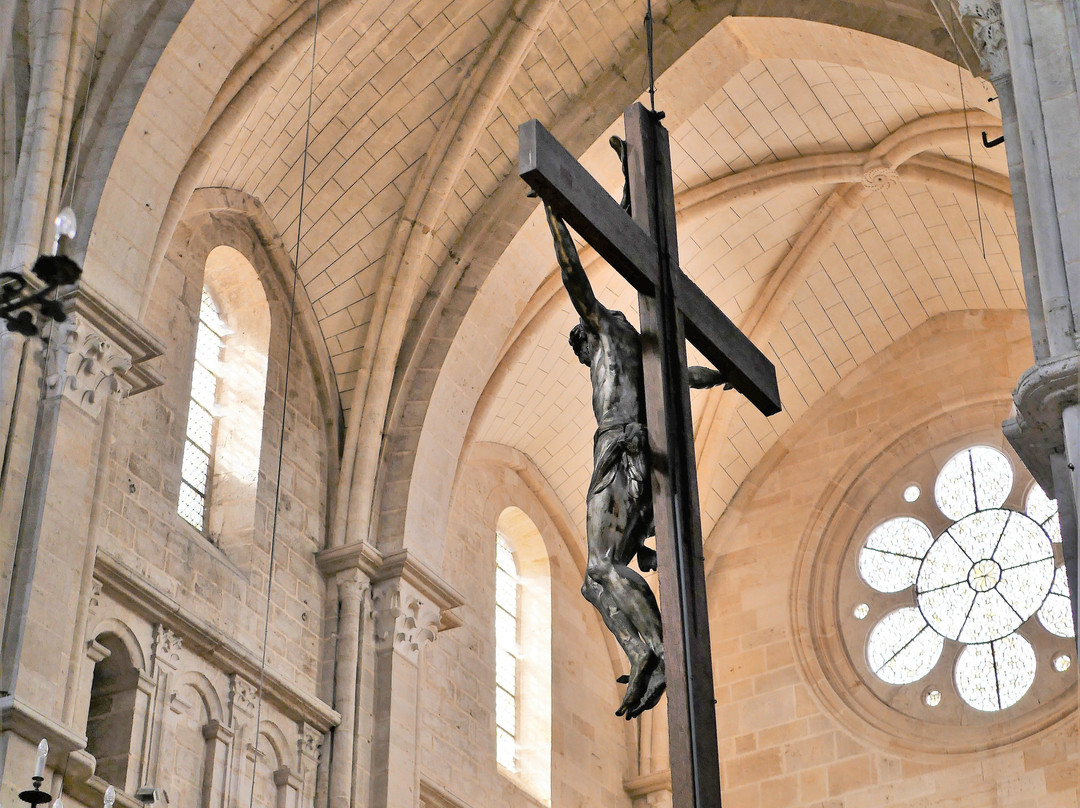 Cathédrale Saint Mammès-Langres必去景点
