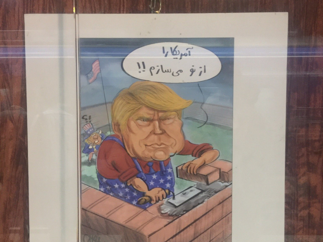 阿尔曼酒店主图