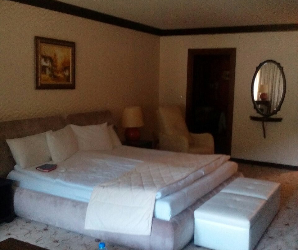 Shiroka Laka Hotel主图