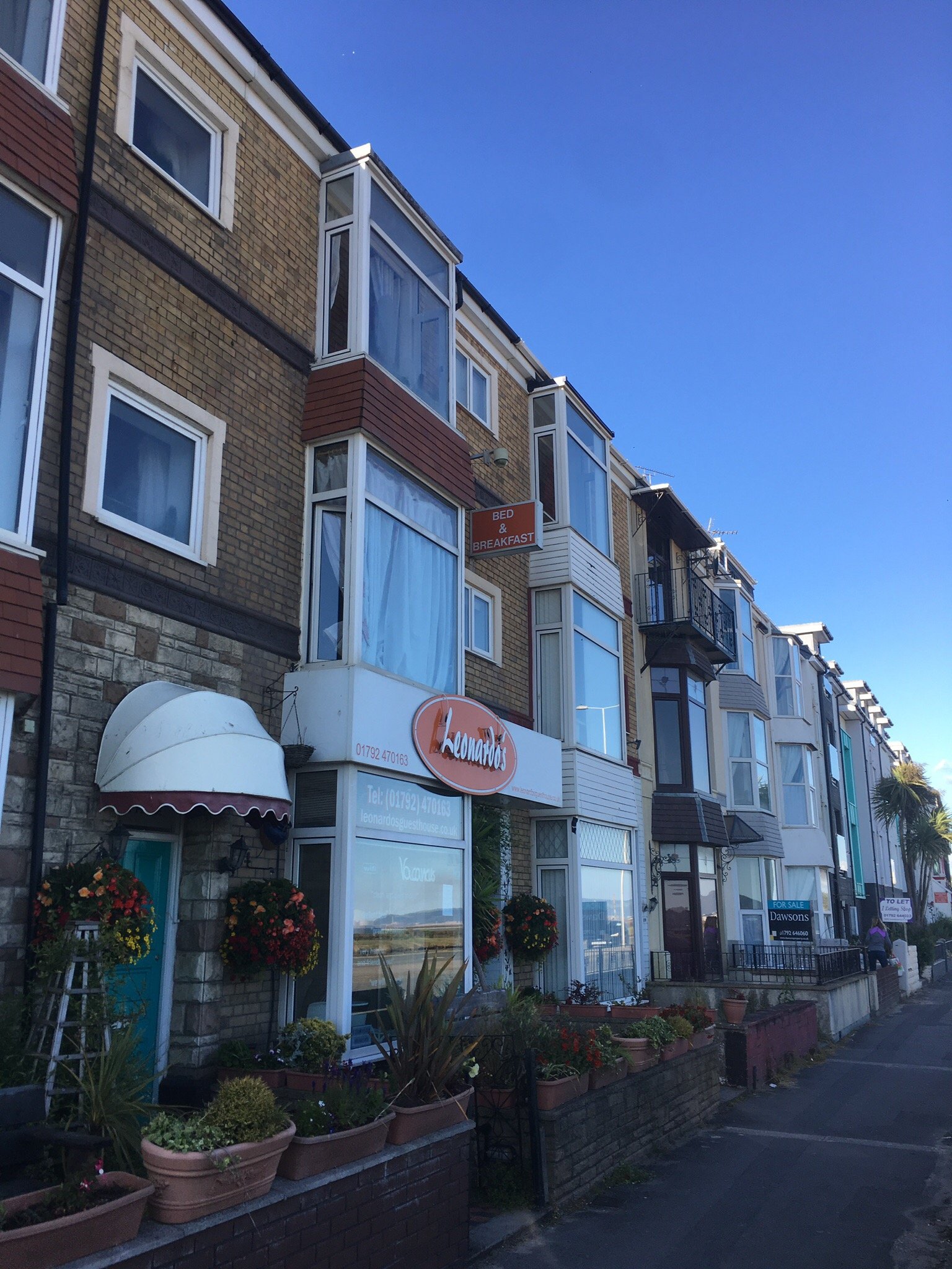 莱昂纳多旅馆-官方