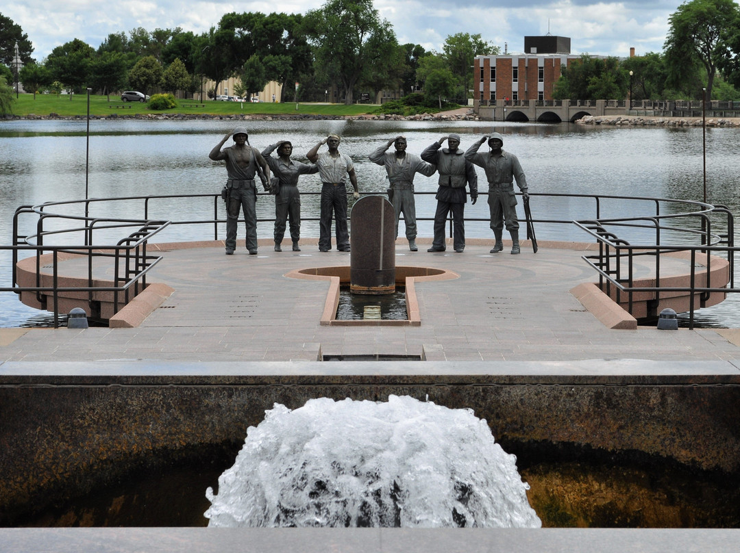 Flaming Fountain-皮尔必去景点