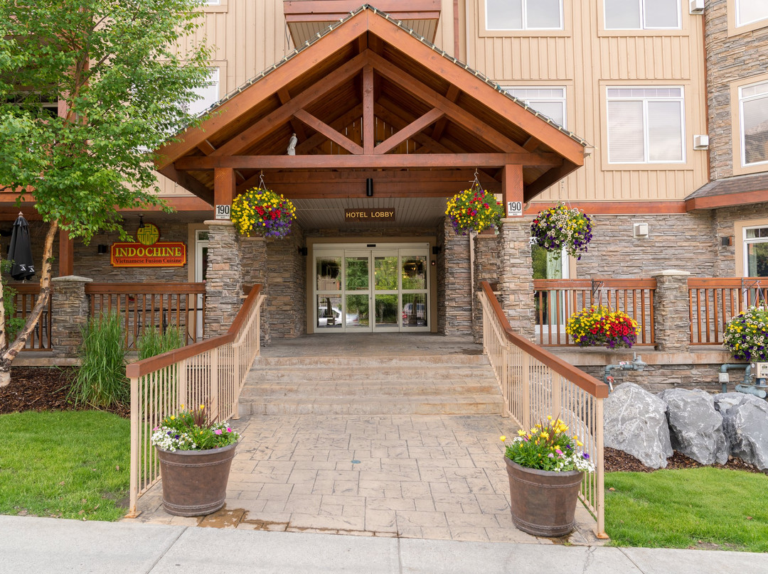 艾伯塔酒店住宿-鹰冠山林小屋酒店