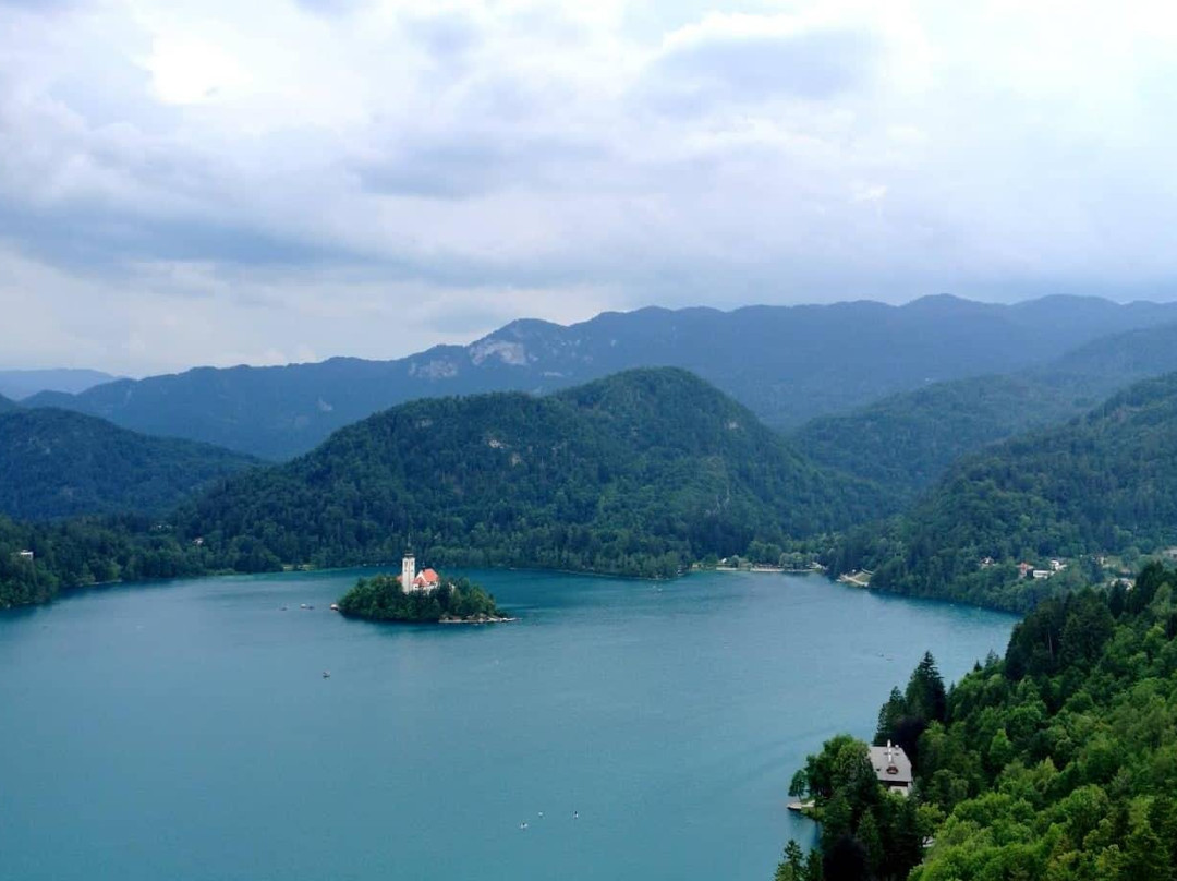 Smile in Slovenia:)-布莱德必去景点