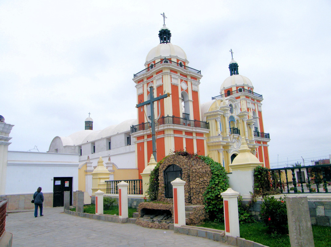Iglesia Ntra. Sra. de La Asuncion-Chilca必去景点