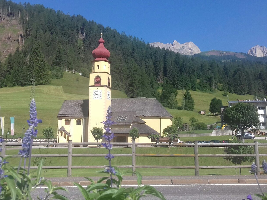 Chiesa dei Santi Pietro e Paolo-Soraga必去景点