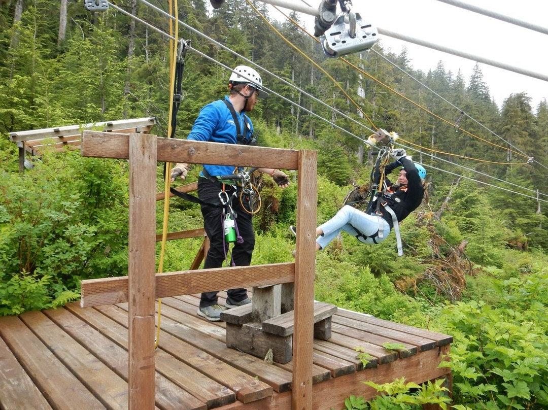 Bear Creek ziplines-凯奇坎必去景点