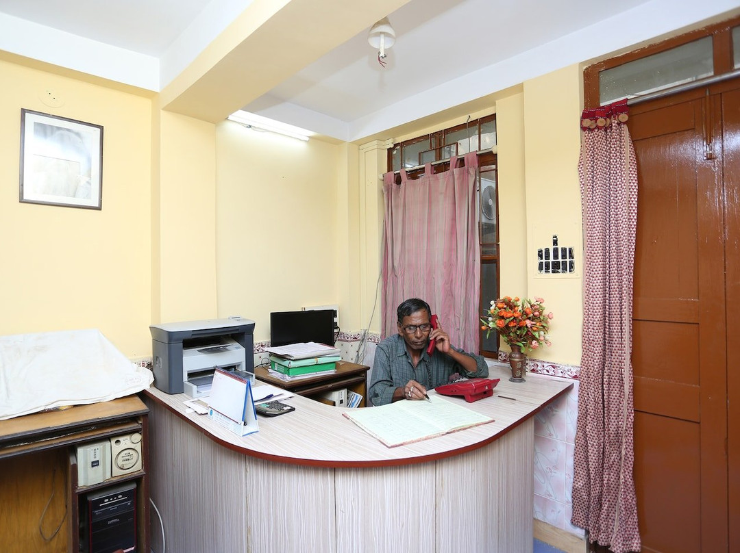 OYO 24727 Rater Tara Diner Rabi Guest House主图