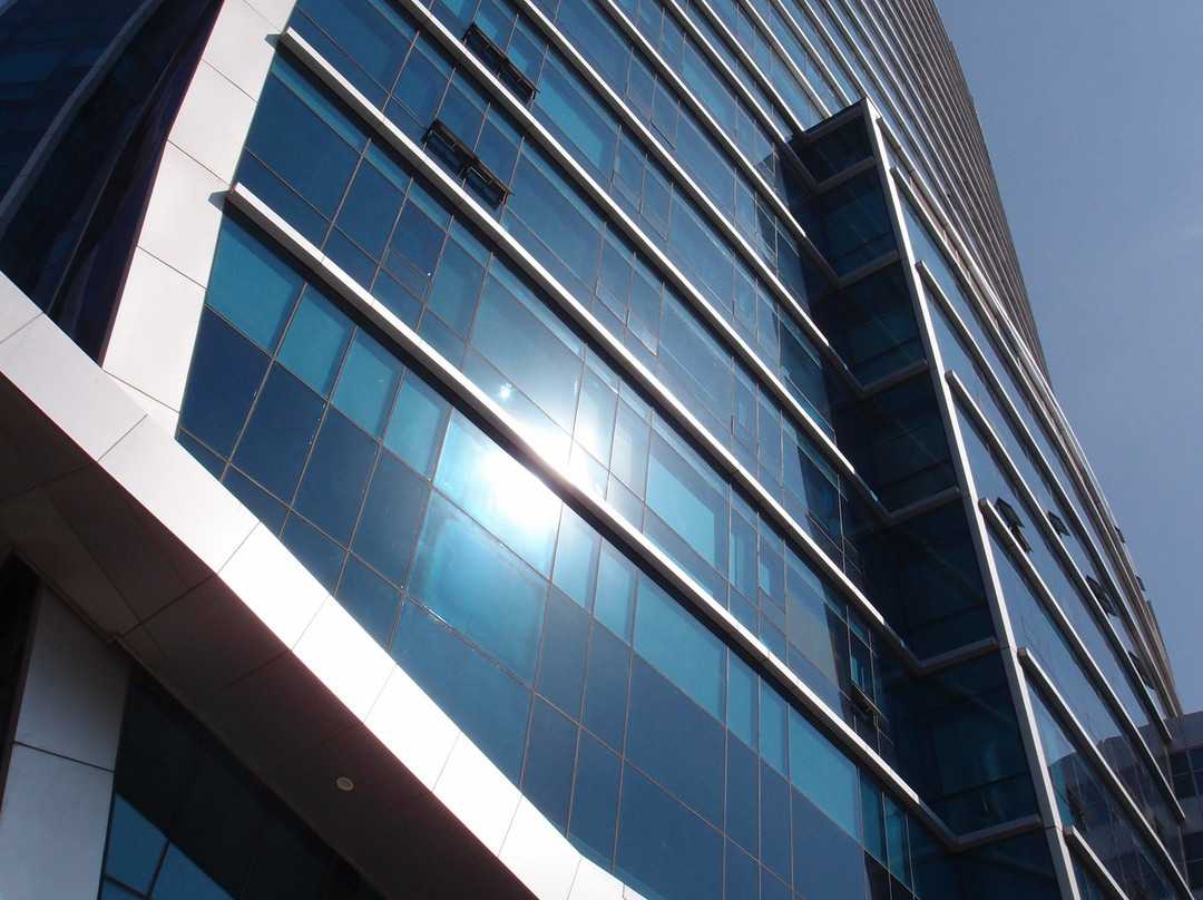 Blue Sky Hotel & Tower主图