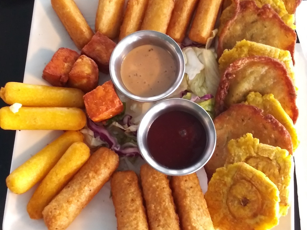 Carbon y Leña Beach Restaurant