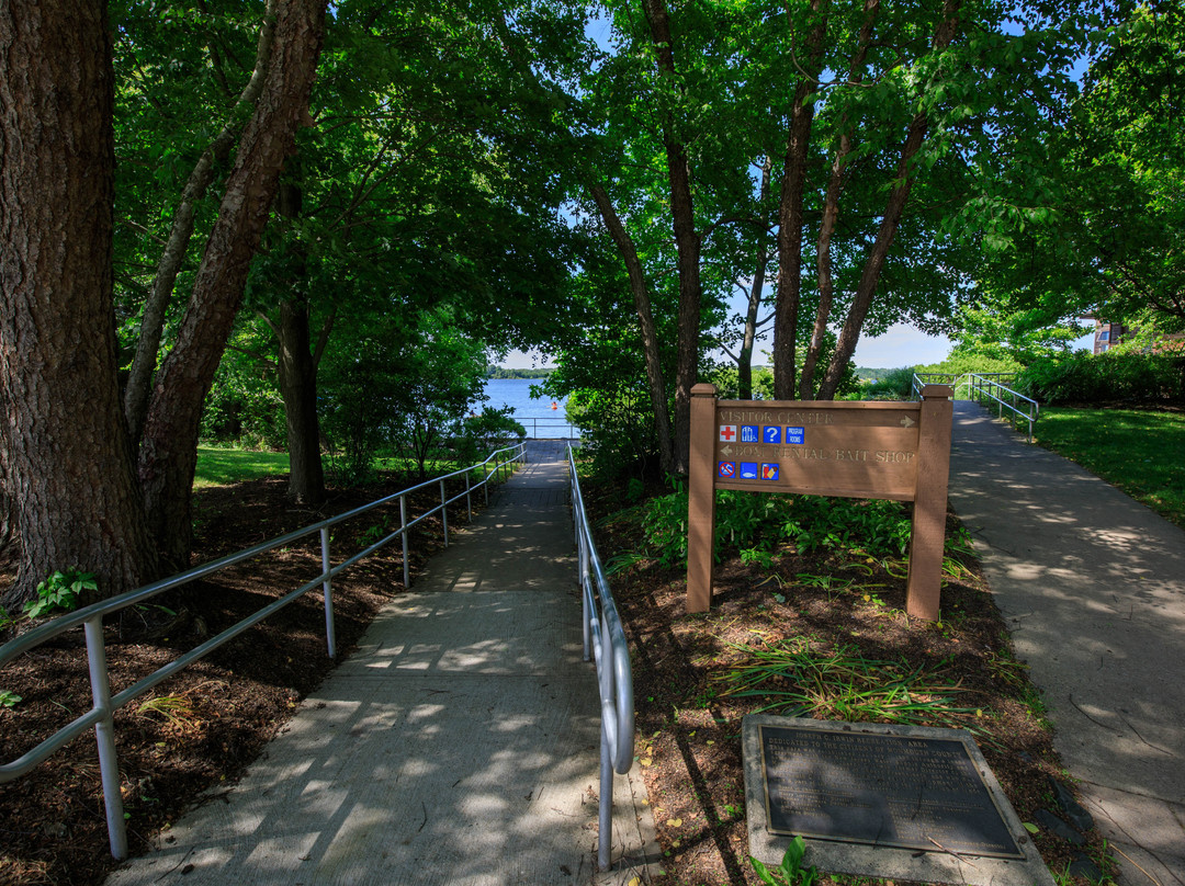 Manasquan Reservoir Visitor Center景点图片