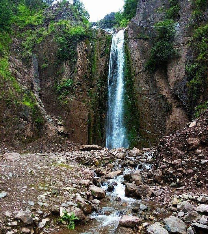 Dhani Waterfall景点图片