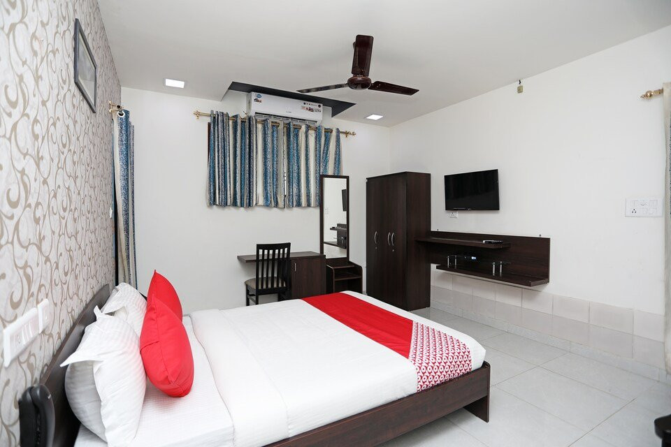 OYO 13493 Hotel Vridhi Inn主图