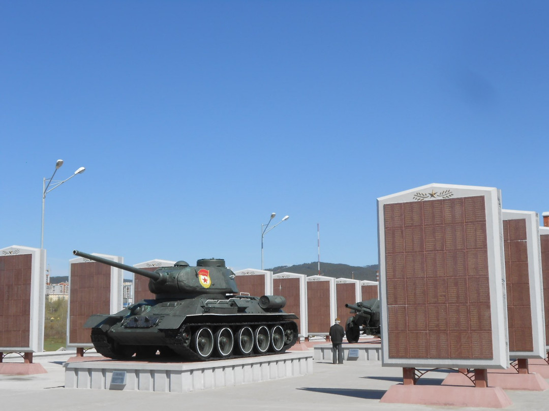 Memorial Battle and Labor Glory-赤塔必去景点