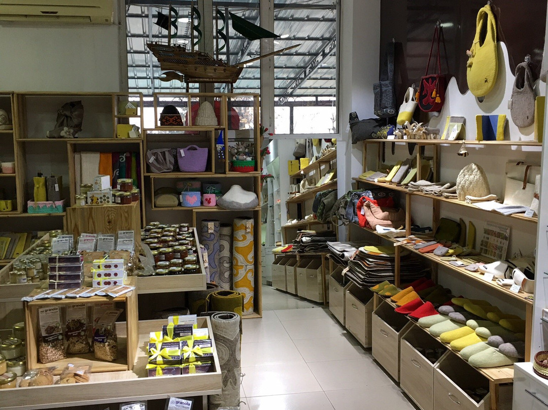 Nomad Store-Osh必去景点