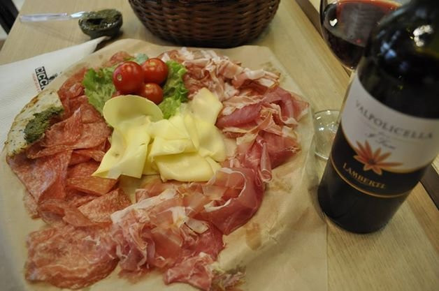 German餐馆和美食-Ciccione Panini Bar # 2 Mladost