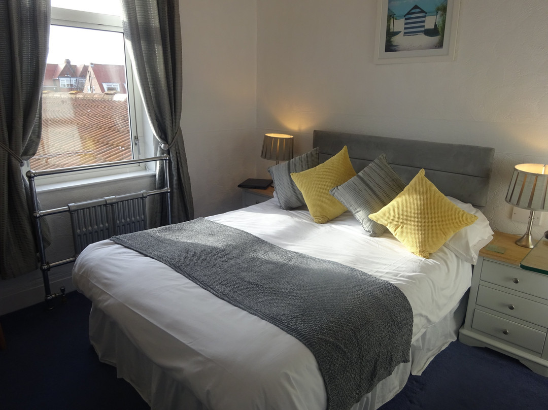 Mayfield Hotel主图