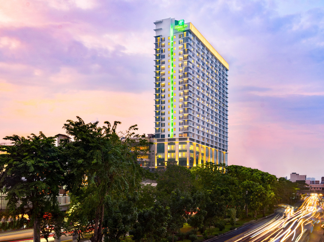 Holiday Inn & Suites Jakarta Gajah Mada By IHG主图