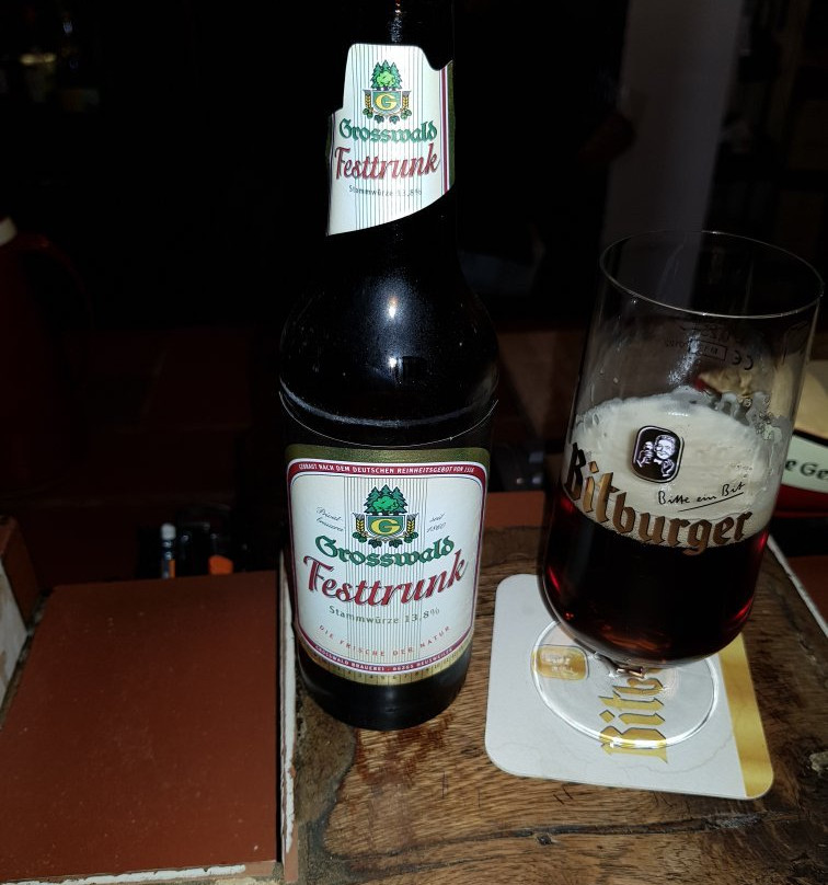 乔曼酒店主图
