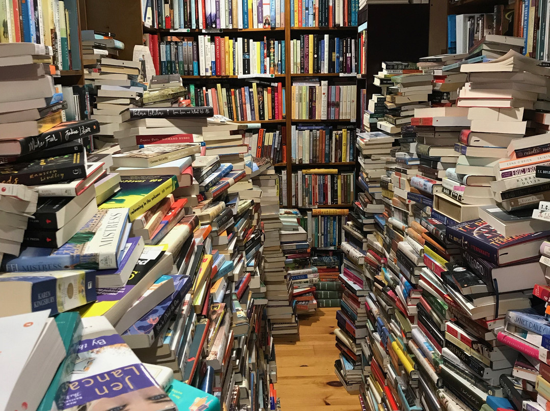 Gene's Books景点图片