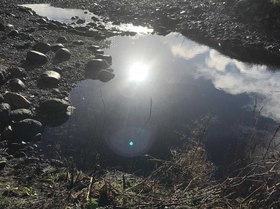 The Poltesco Valley and Carleon Cove-null必去景点