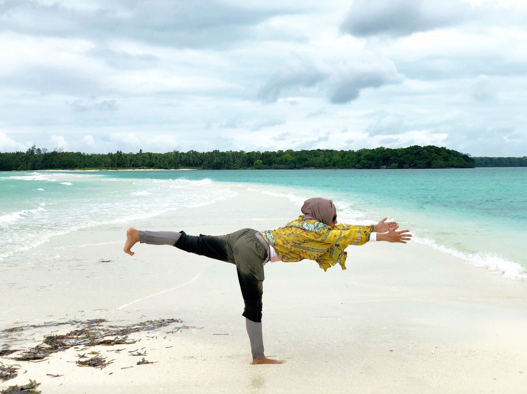 Ngurtafur Beach-Warbal必去景点