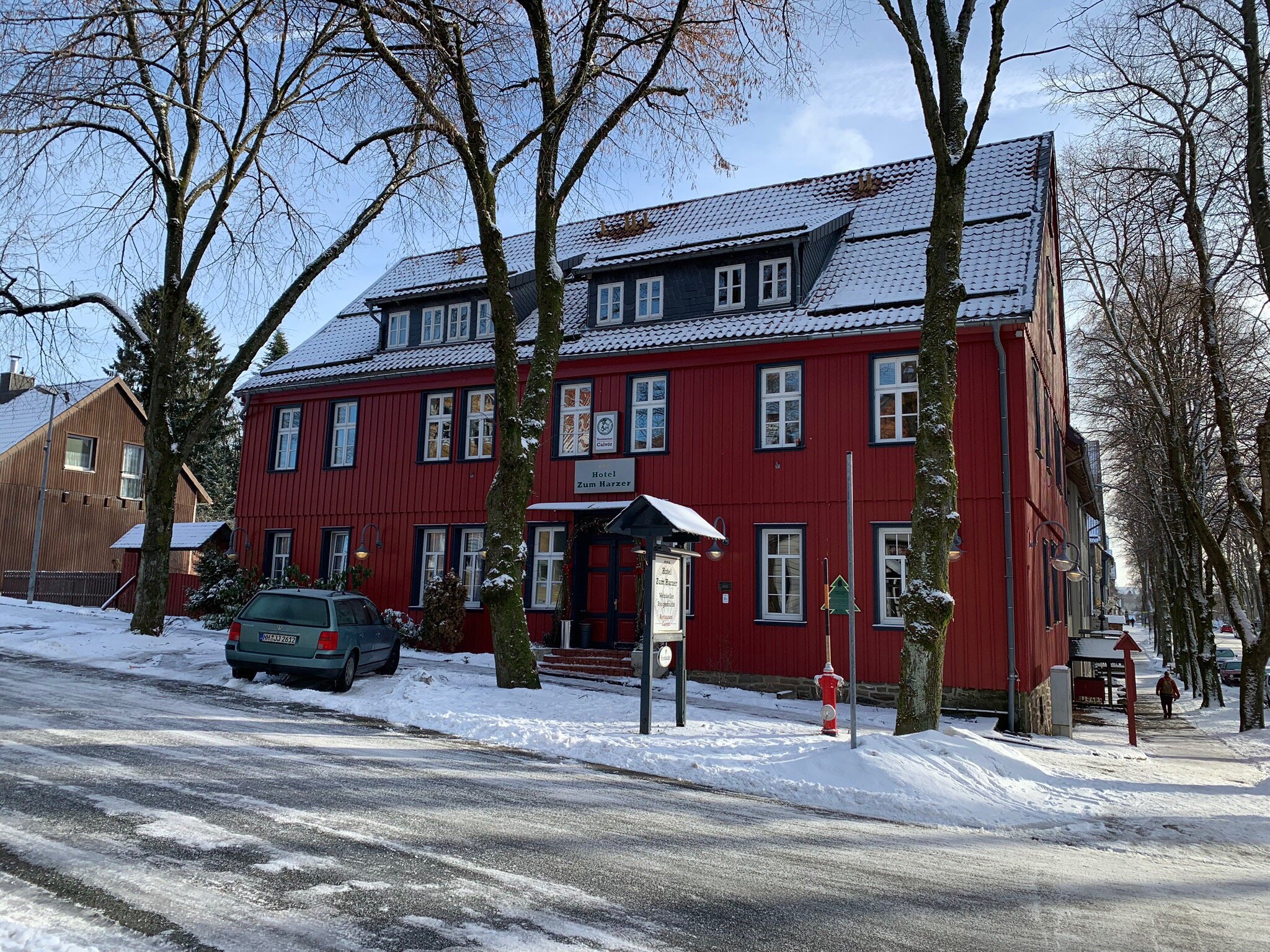 哈策尔指环酒店-官方