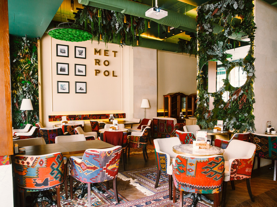 Metropol 145