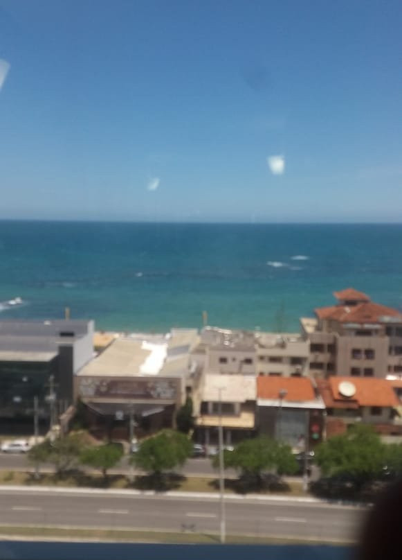 宜必思马卡埃酒店主图