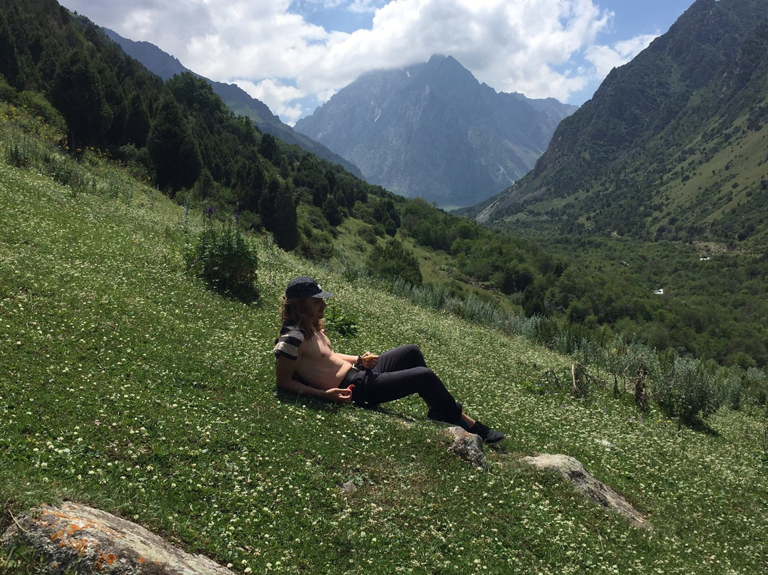 Issyk-Ata Gorge-比斯凯克必去景点