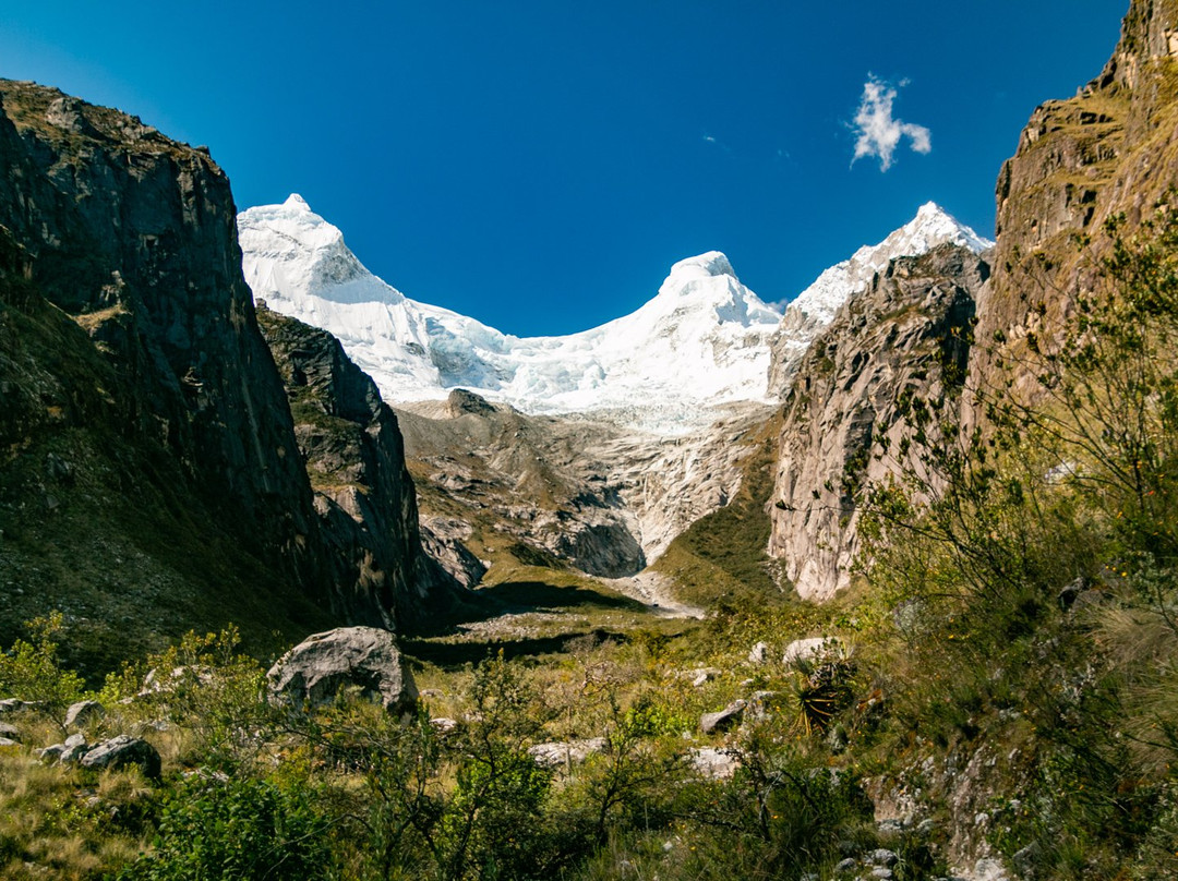 Huandoy Icefall景点图片