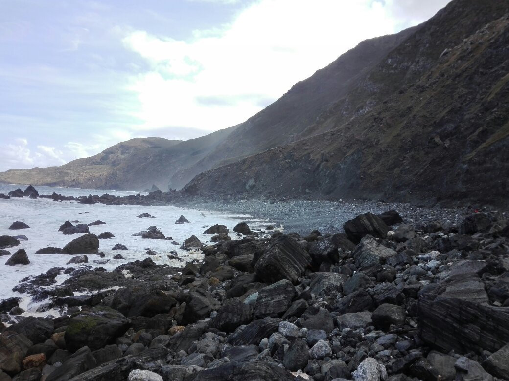 Playa De Arena Negra-塞代拉必去景点